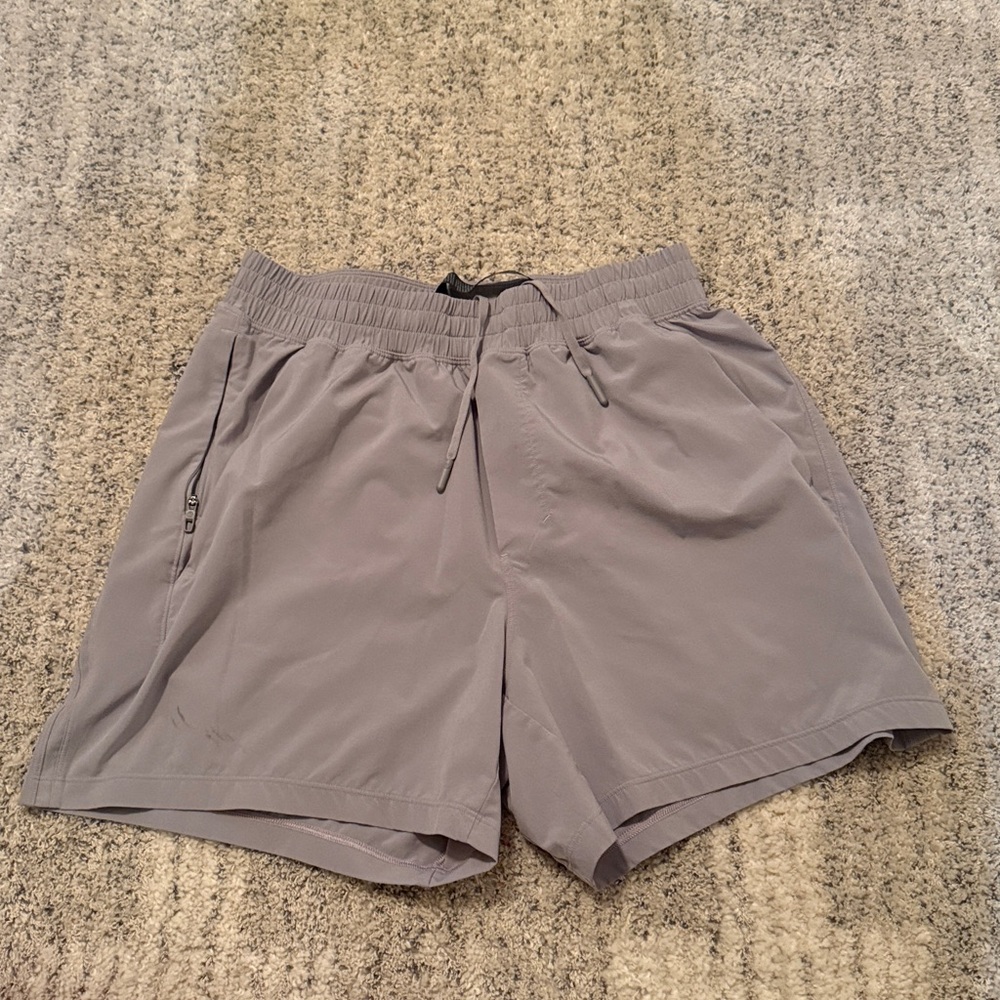 Lululemon Pace Breaker Shorts 5”in